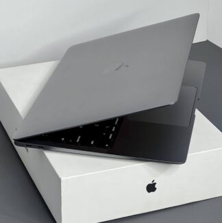 MacBook Air M1 13” – 16GB RAM – 1TB SSD - Cor Cinza Espacial - Saúde de bateria: 🔋81%- (SEMINOVO)