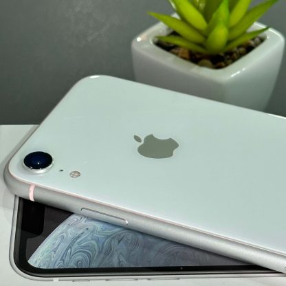 iPhone XR 128GB Branco - Tela de 6.1" - (SEMINOVO) - Image 5