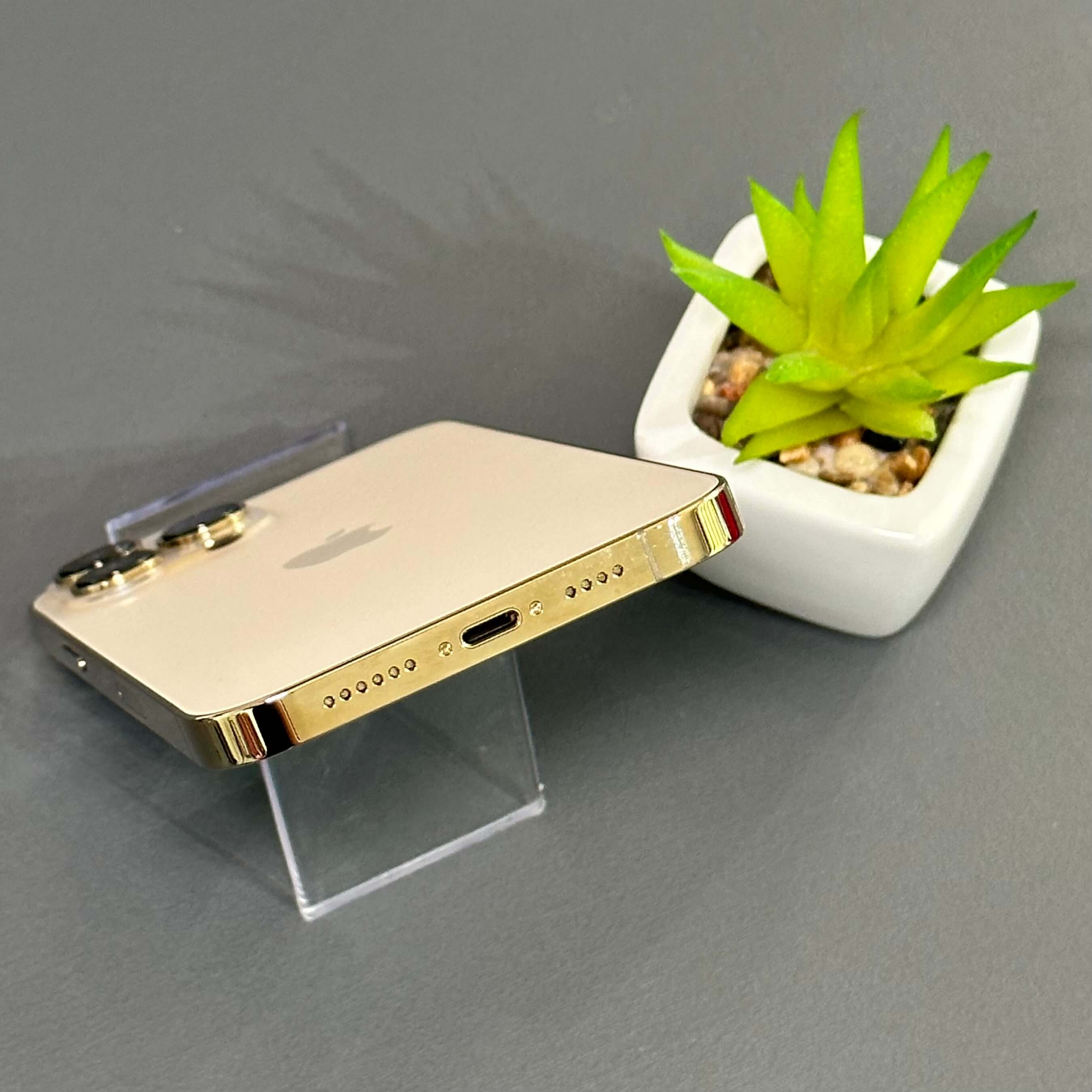 iPhone 13 Pro Max 256GB Dourado - Saúde de bateria: 🔋84% - Tela de 6.7" - (SEMINOVO) - Image 7