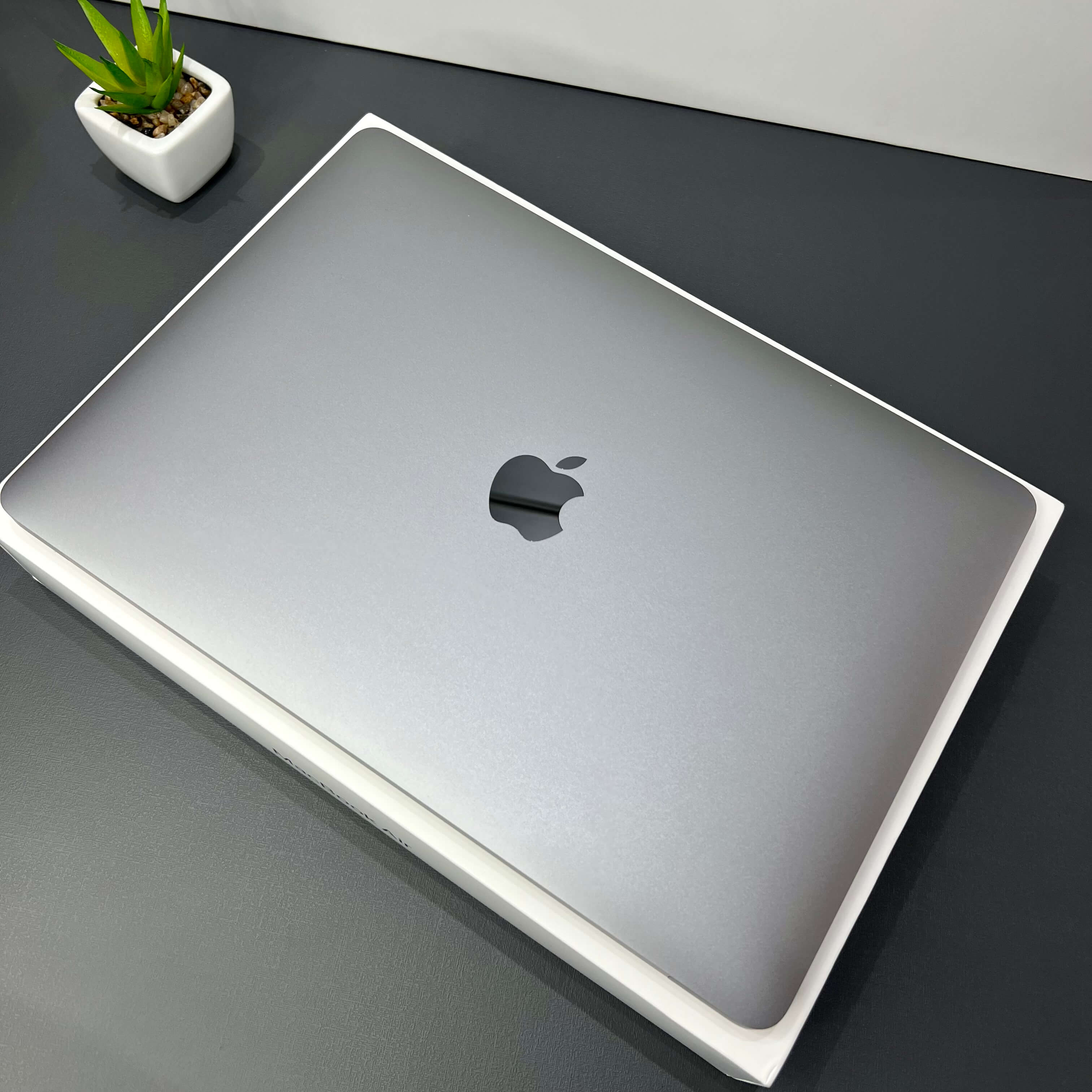 MacBook Air M1 13” – 16GB RAM – 1TB SSD - Cor Cinza Espacial - Saúde de bateria: 🔋81%- (SEMINOVO) - Image 11
