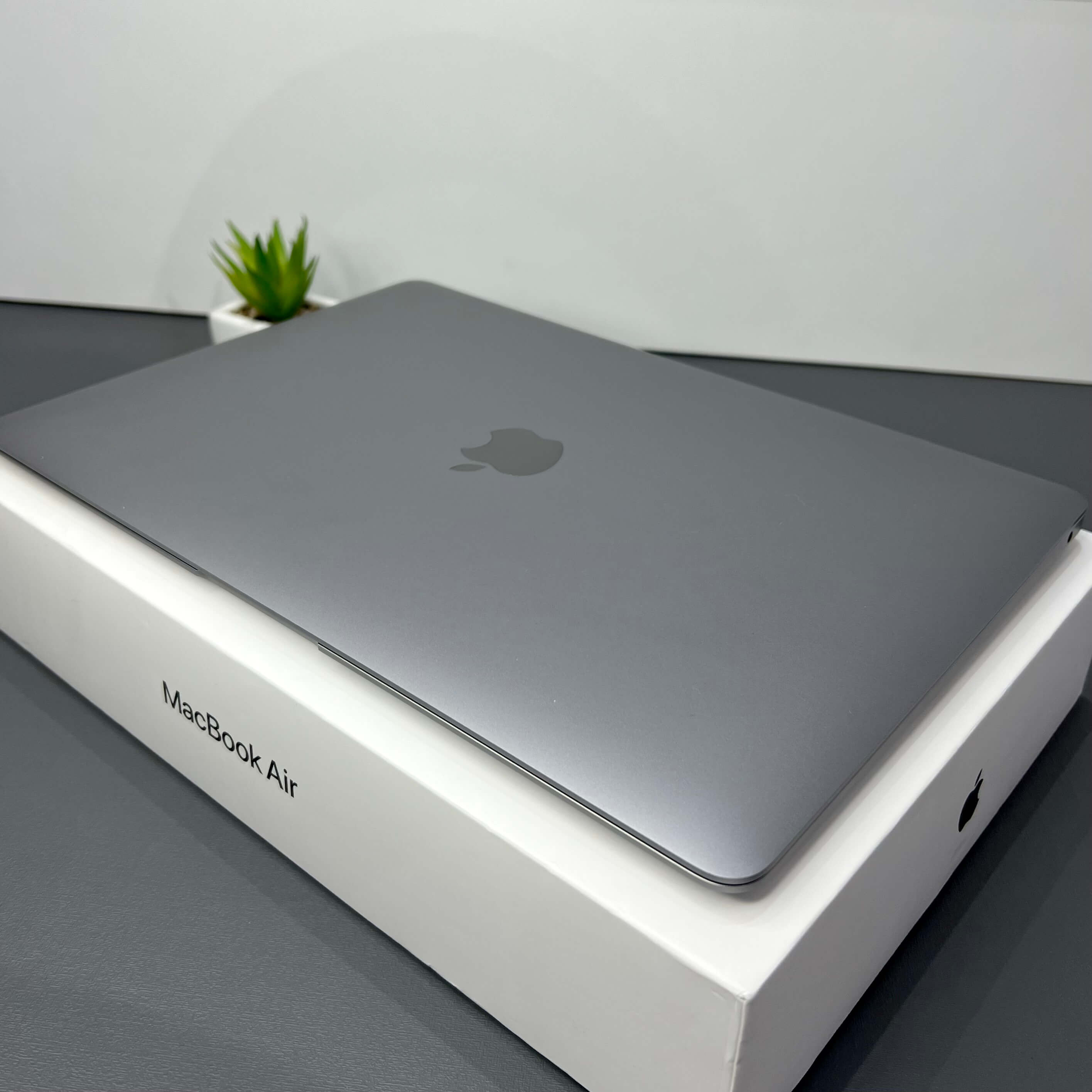 MacBook Air M1 13” – 16GB RAM – 1TB SSD - Cor Cinza Espacial - Saúde de bateria: 🔋81%- (SEMINOVO) - Image 10