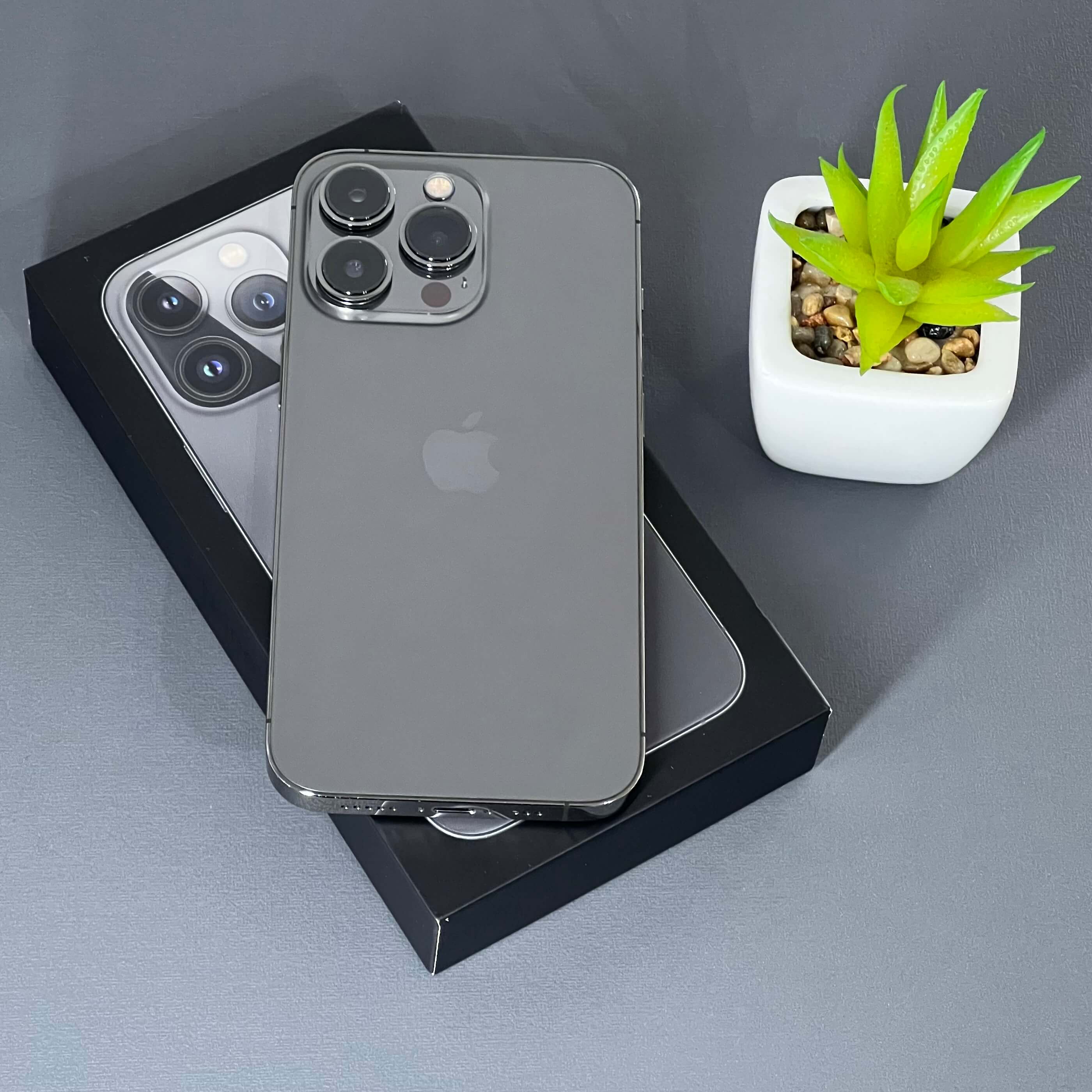 iPhone 13 Pro 128GB Grafite - Saúde de bateria: 🔋100% - Tela de 6.1" - (SEMINOVO) - Image 2