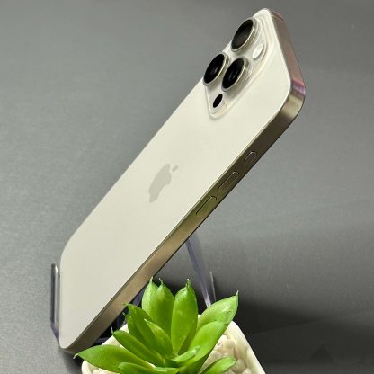 iPhone 15 Pro Max 512GB Titânio Natural - Tela de 6.7" - (SEMINOVO) - Image 7