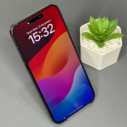 iPhone 15 Pro Max 256GB Titânio Preto - Tela de 6.7" - (SEMINOVO) - Image 7