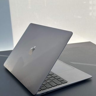 MacBook Air i3 13” – 8GB RAM – 256GB SSD - Cor Space Gray - (SEMINOVO)