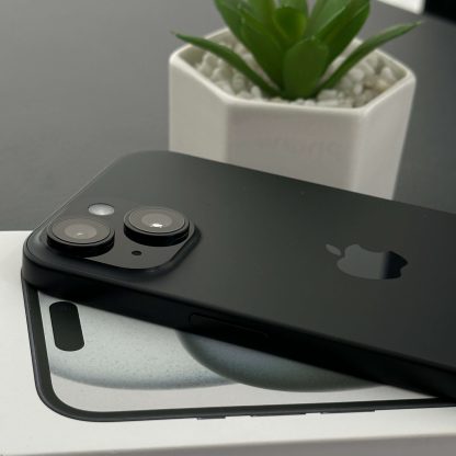 iPhone 15 128GB Preto - Tela de 6.1" - (SEMINOVO) - Image 4