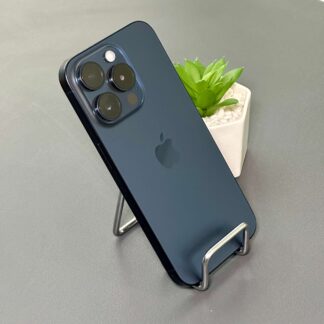 iPhone 15 Pro 128GB Titânio Azul - Saúde de bateria: 🔋88% - Tela de 6.1