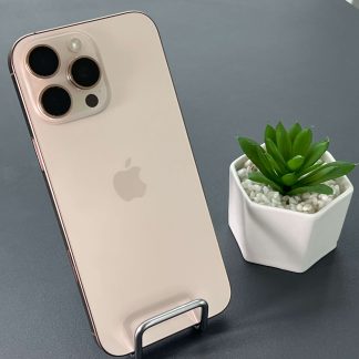 iPhone 16 Pro Max 512GB Titânio Desert - Tela de 6.9