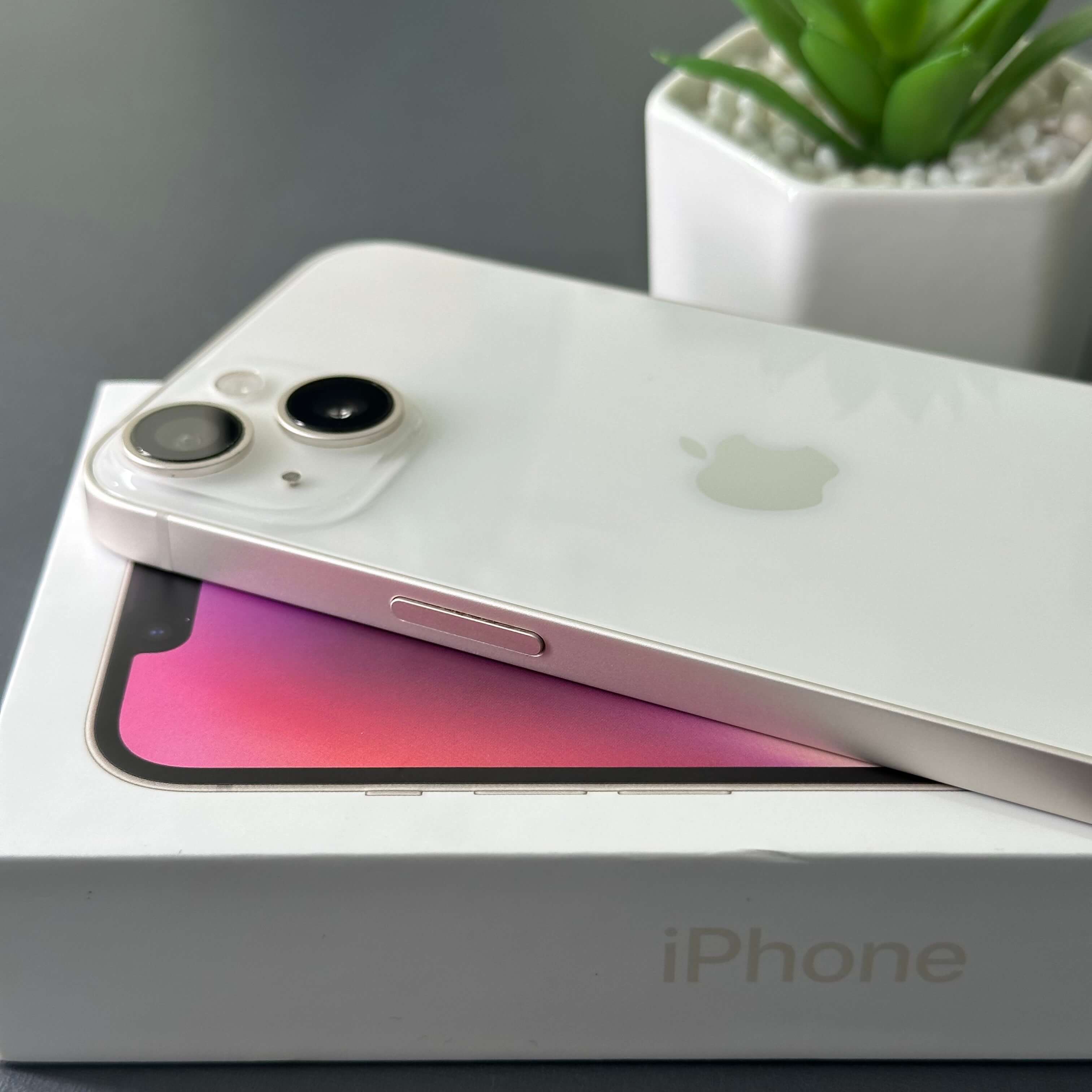 iPhone 14 128GB Starlight - Tela de 6.1" - Saúde de bateria: 🔋84% - (SEMINOVO) - Image 3