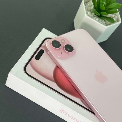 iPhone 15 Plus 128GB Rosa  - Tela de 6.7" - (SEMINOVO) - Image 4