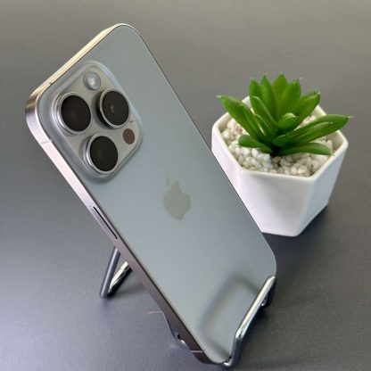 iPhone 15 Pro 128GB Titânio Natural - Tela de 6.1" - (SEMINOVO) - Image 4