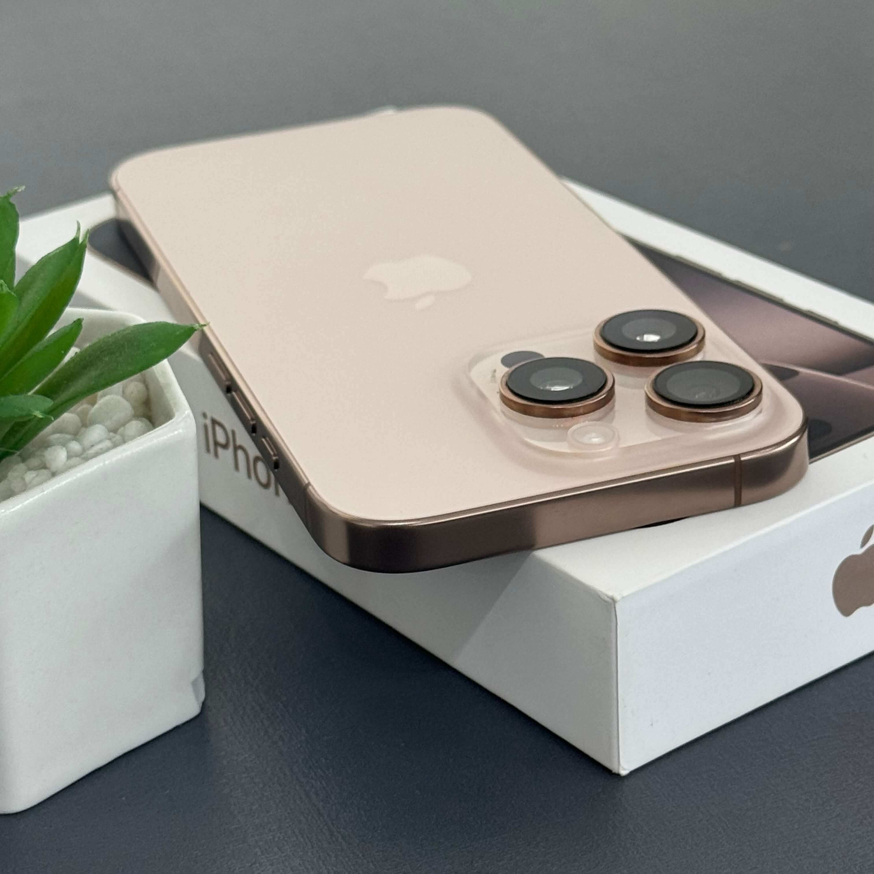 iPhone 16 Pro 128GB Titânio Desert - Saúde de bateria: 🔋91% - Tela de 6.3" - (SEMINOVO) - Image 6