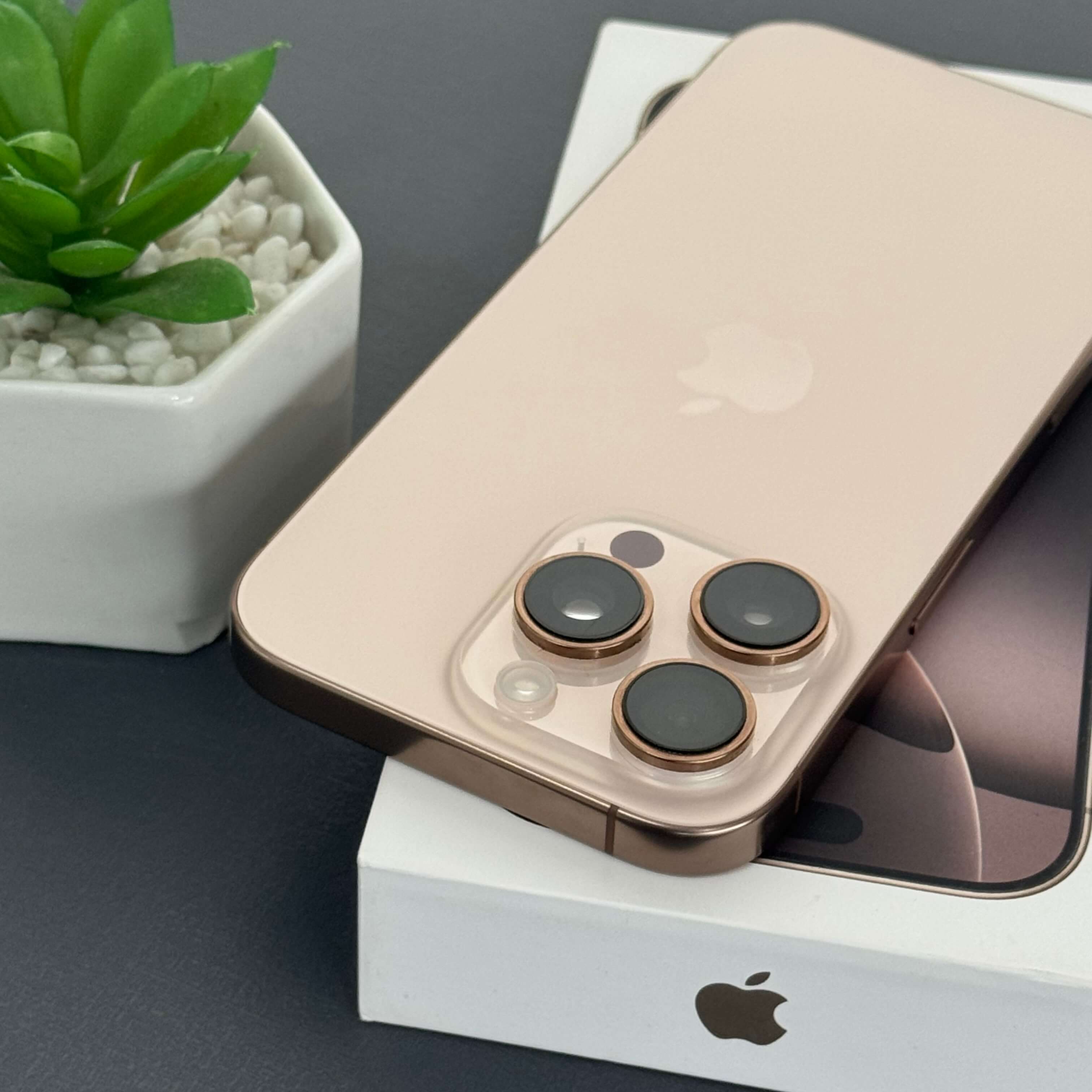 iPhone 16 Pro 128GB Titânio Desert - Saúde de bateria: 🔋91% - Tela de 6.3" - (SEMINOVO) - Image 7