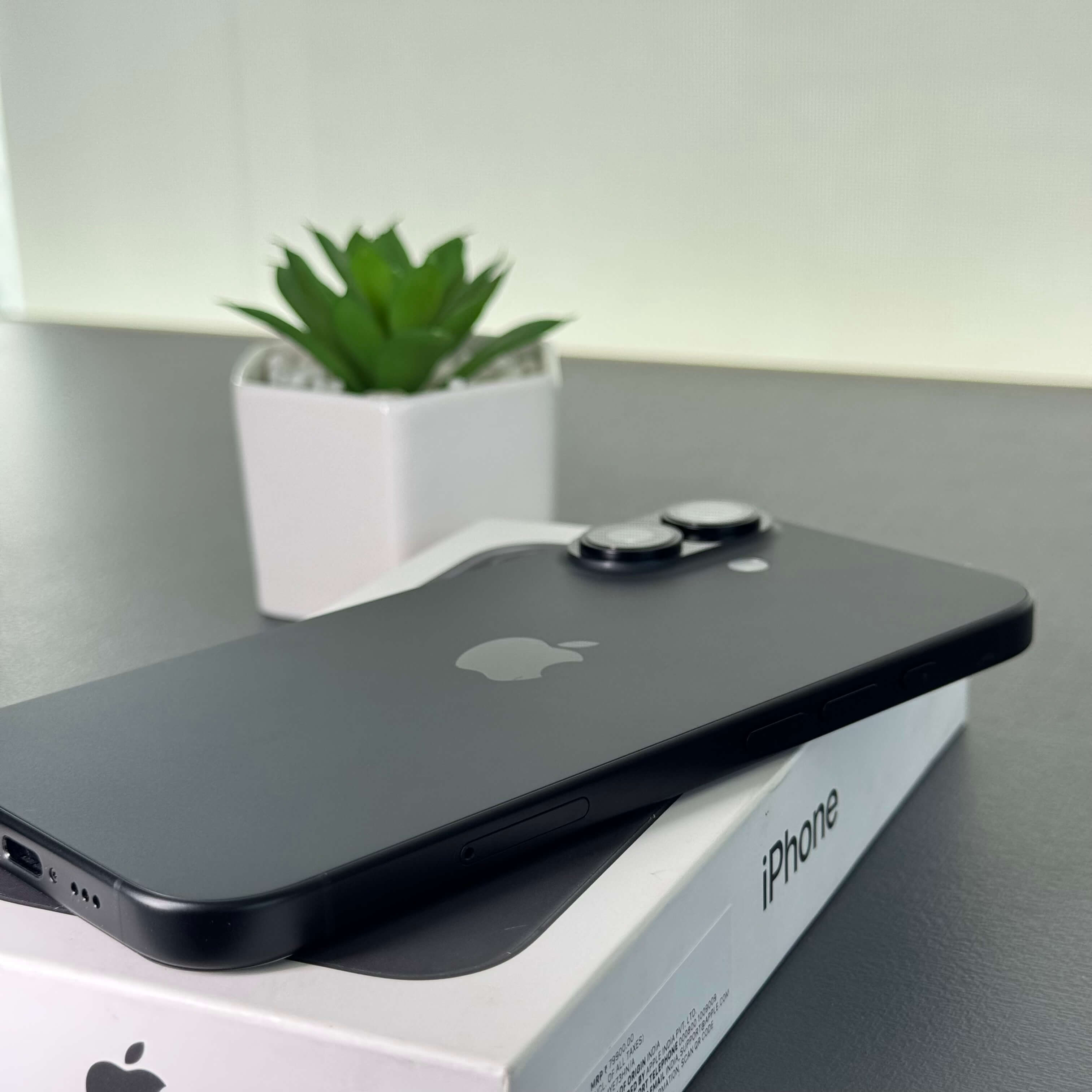 iPhone 16 128GB Preto - Saúde de bateria: 🔋89% - Tela de 6.1" - (SEMINOVO) - Image 10