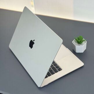 MacBook Air M3 15” – 8GB RAM – 256GB SSD - Starlight - Saúde de bateria: 🔋99% (SEMINOVO)