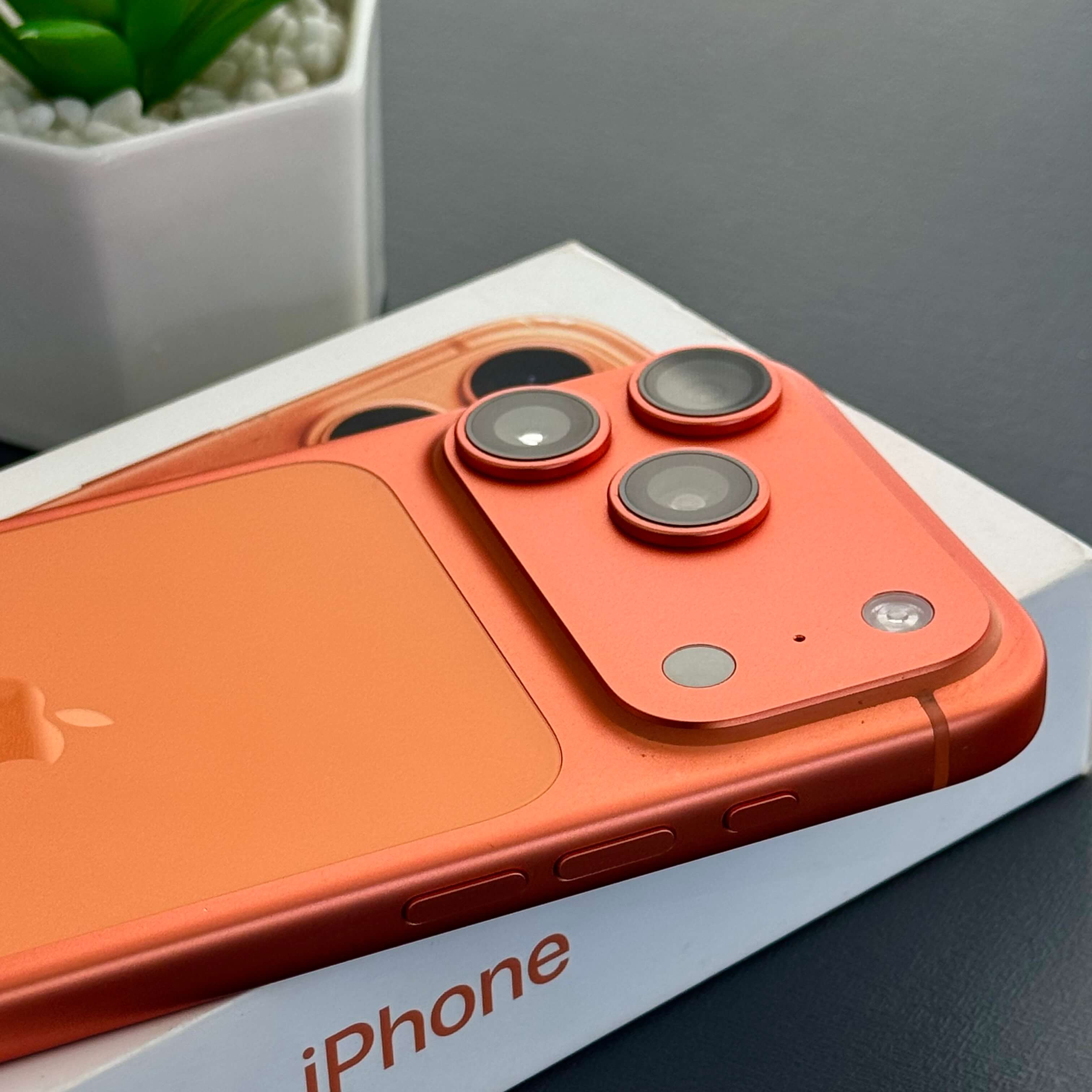 iPhone 17 Pro 512GB Cosmic Orange - Saúde de bateria: 🔋93% - Tela de 6.3" - (SEMINOVO) - Image 6
